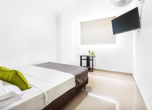 Hotel Park 6 麦德林 外观 照片